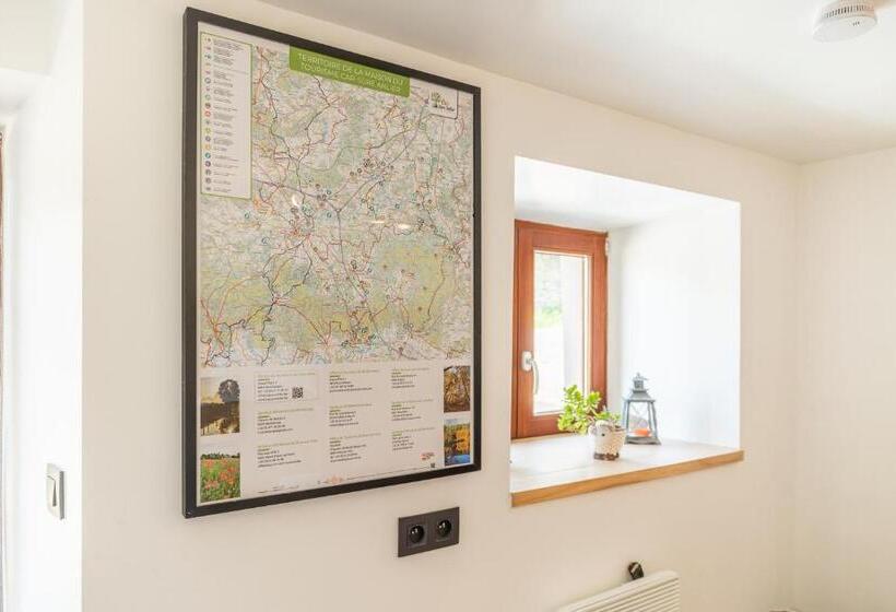 Отель Gîte Bed & Bedot