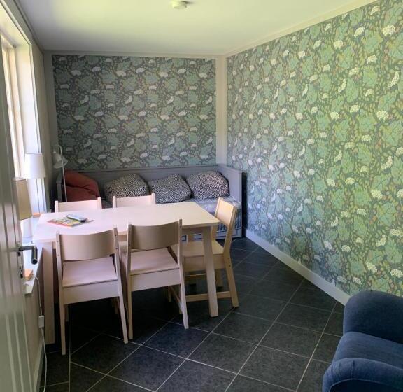 فندق Ingebo Hagar Bondgårdsboende