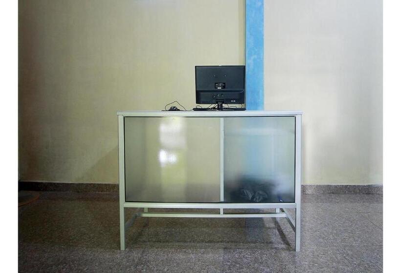 בית מלון כפרי Reddoorz Near Jalan Sejahtera Lubuk Linggau