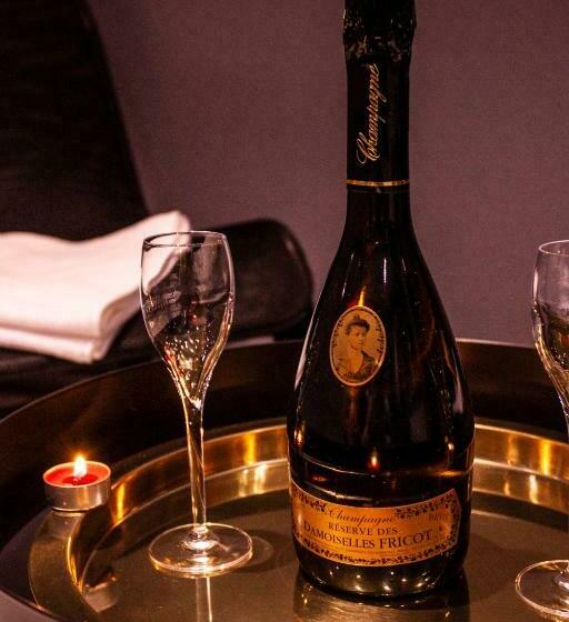 호텔 Suite Avec Jacuzzi Et Sauna Privée