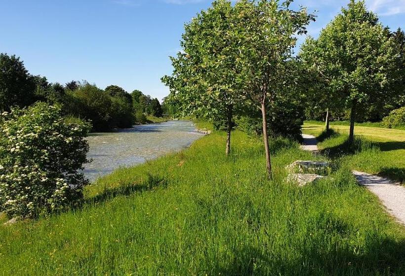 ホテル Wirtshaus Zum Baumbach