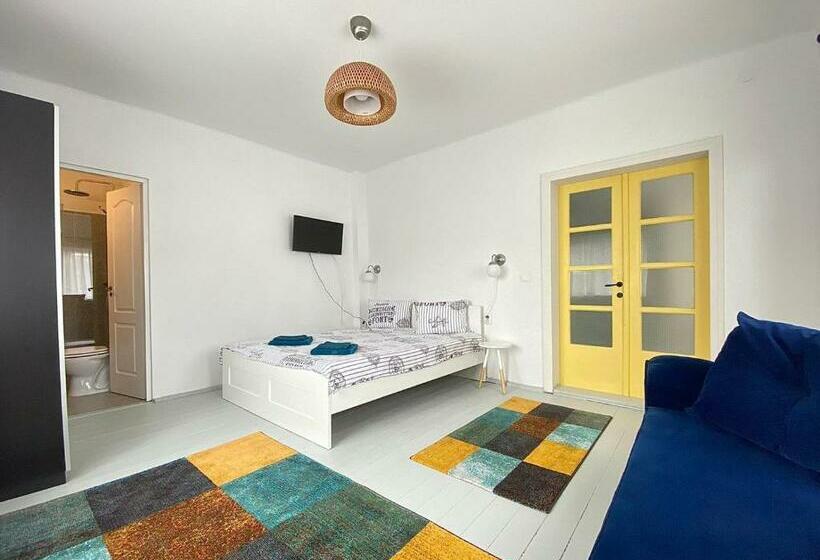 بنسيون Casa Ghioceilor