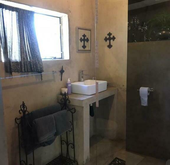 פנסיון B S At Strauss