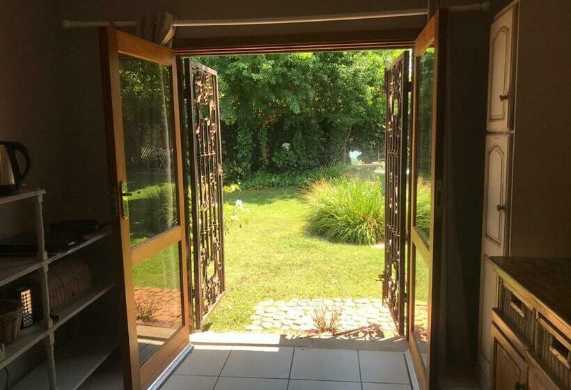 פנסיון B S At Strauss