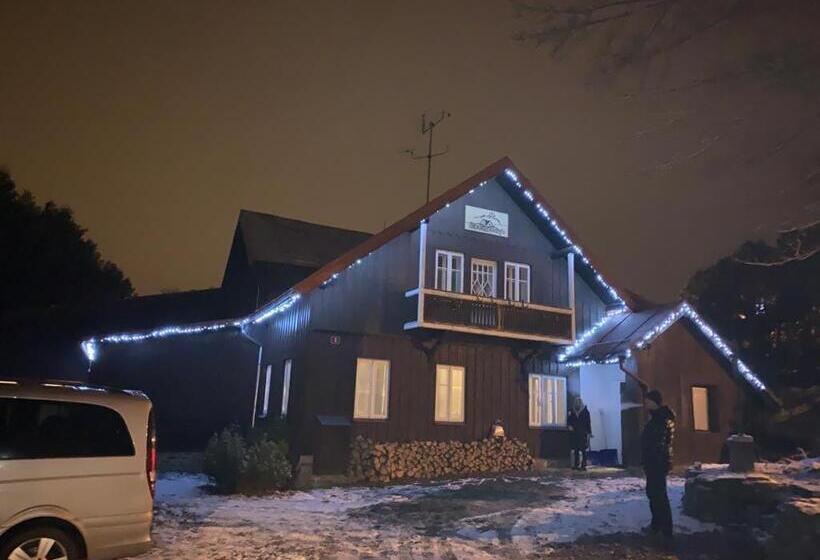 ペンション Belvederská Chalupa