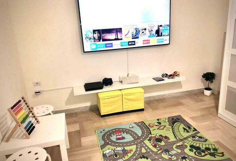 פנסיון Guest House Service   Game Apartment