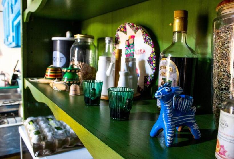 پانسیون Hostal Iká