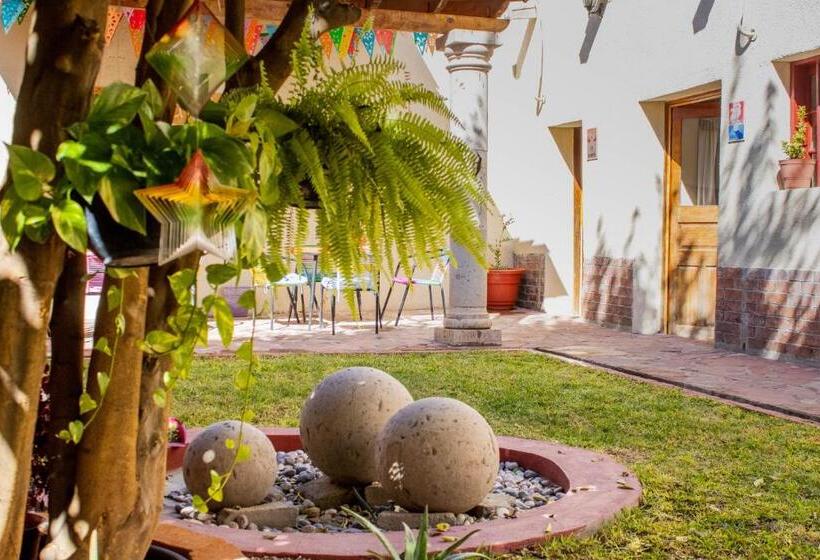 پانسیون Hostal Iká