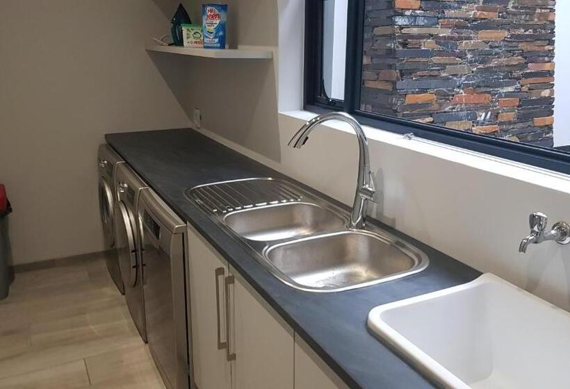 پانسیون Kooboo Berry Ocean View, Self Catering Guesthouse