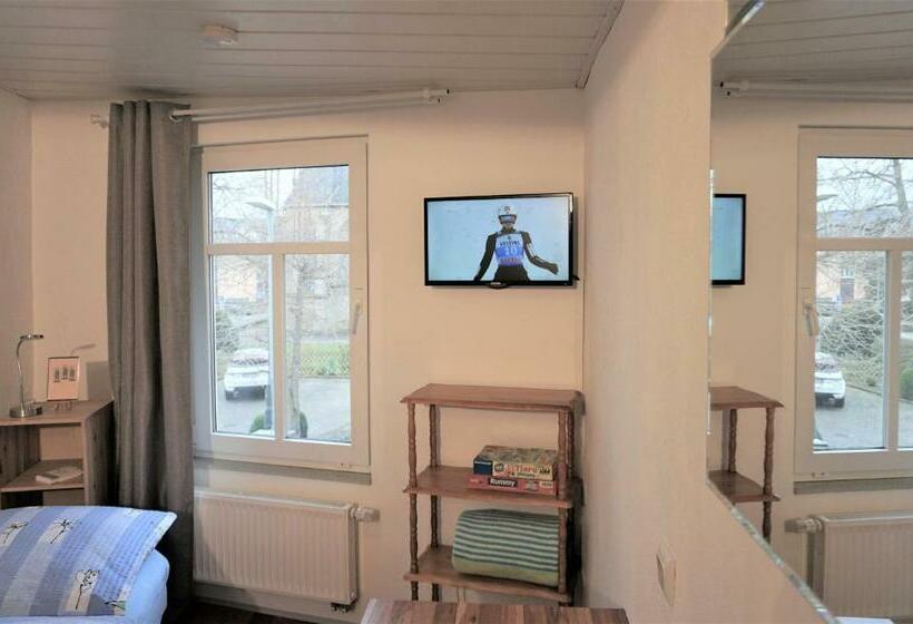 펜션 Kunsthaus Linn Gästezimmer Marktplatz 7a