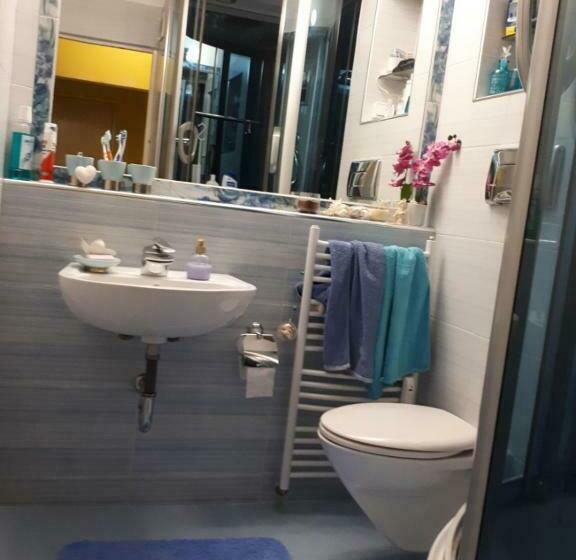 Пансион New York Guest Room Near The Airport, Transport Possibility