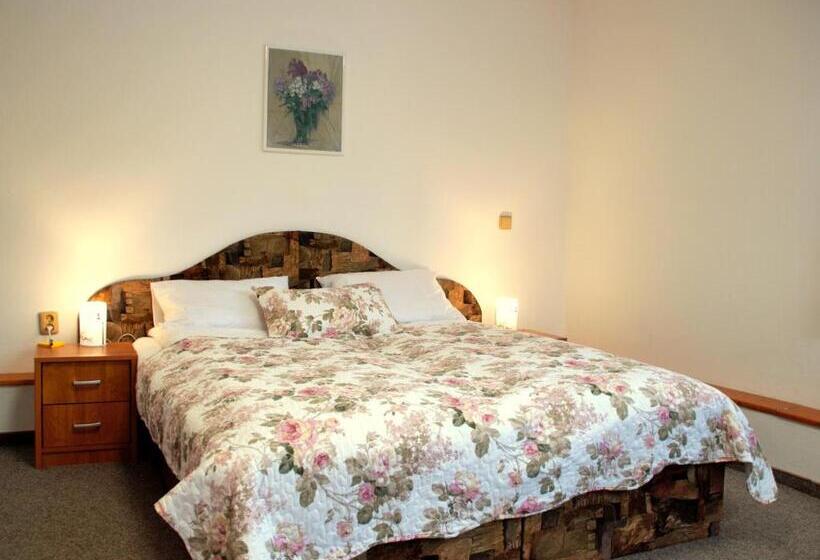 Пансион Privat Nika