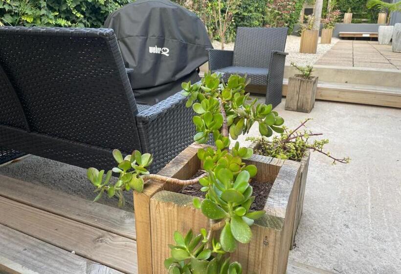 膳宿费 The Door Rsa Fifty Four