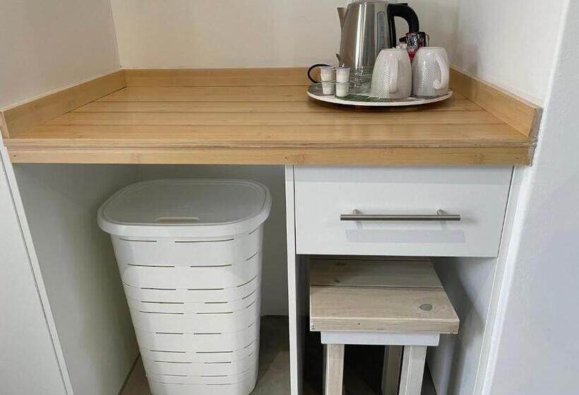 膳宿费 The Door Rsa Fifty Four