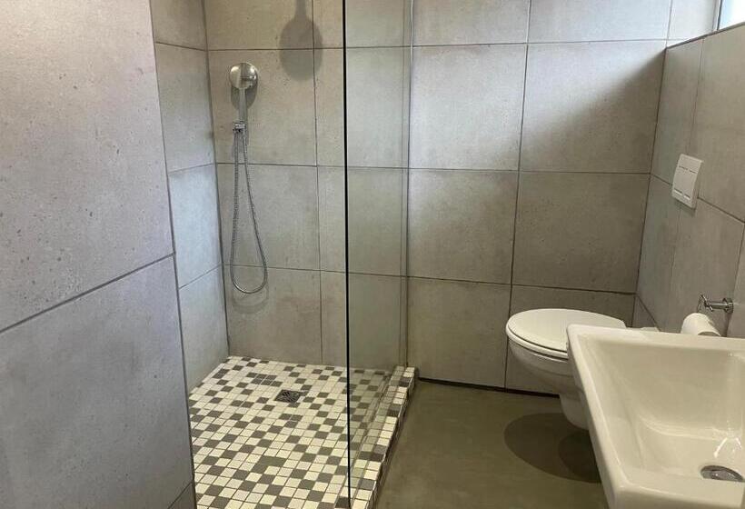 膳宿费 The Door Rsa Fifty Four