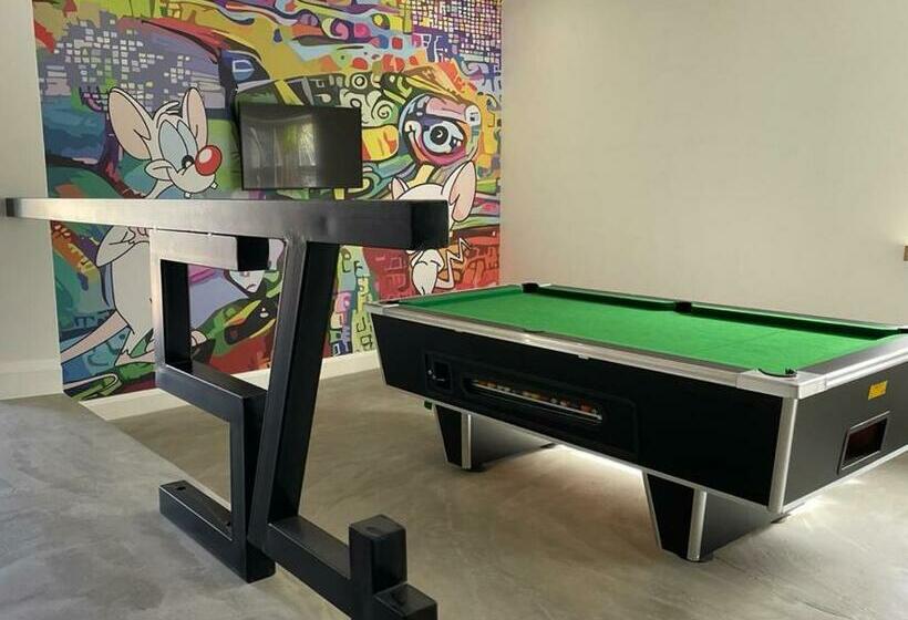 膳宿费 The Door Rsa Fifty Four