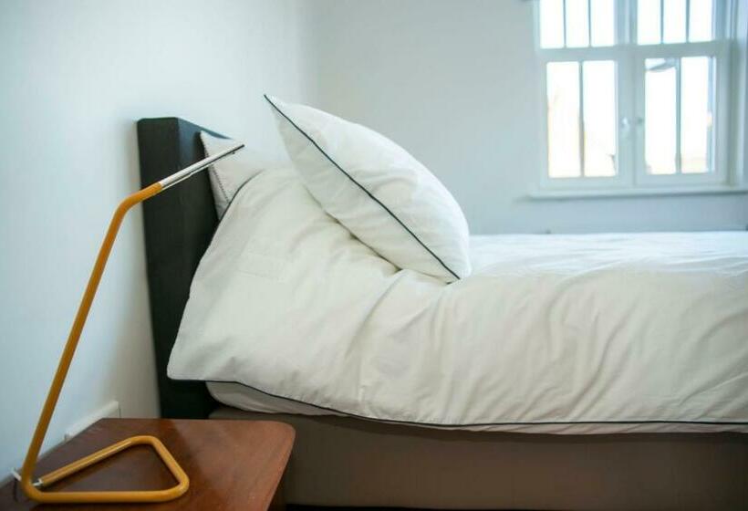 פנסיון The Farmer S Daughter