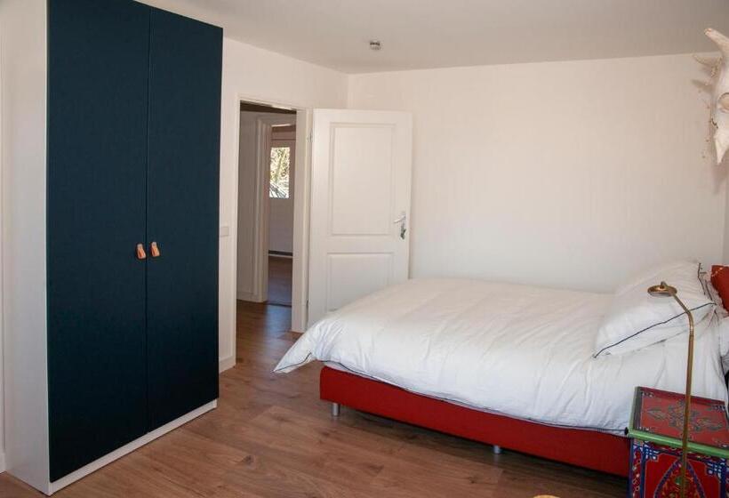 פנסיון The Farmer S Daughter