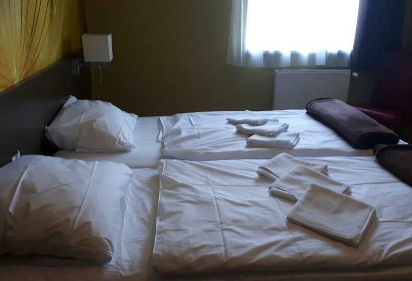 River Lux Apartman Dunaszentmiklós