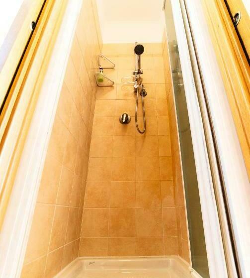 הוסטל Il Roseto Di Marina