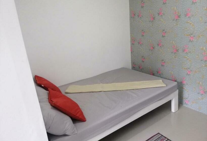 فندق صغير Katrina S Dorm