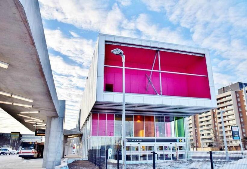 הוסטל Private Rooms, Free Parking, Full Kitchen, Best Prices In Town  York University Heights
