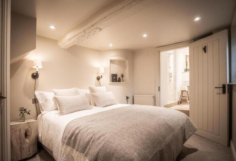 فندق صغير The Maytime Inn