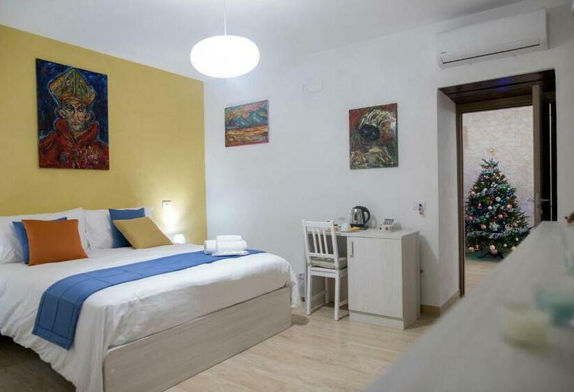 تختخواب و صبحانه A Room De  Scugnizzi