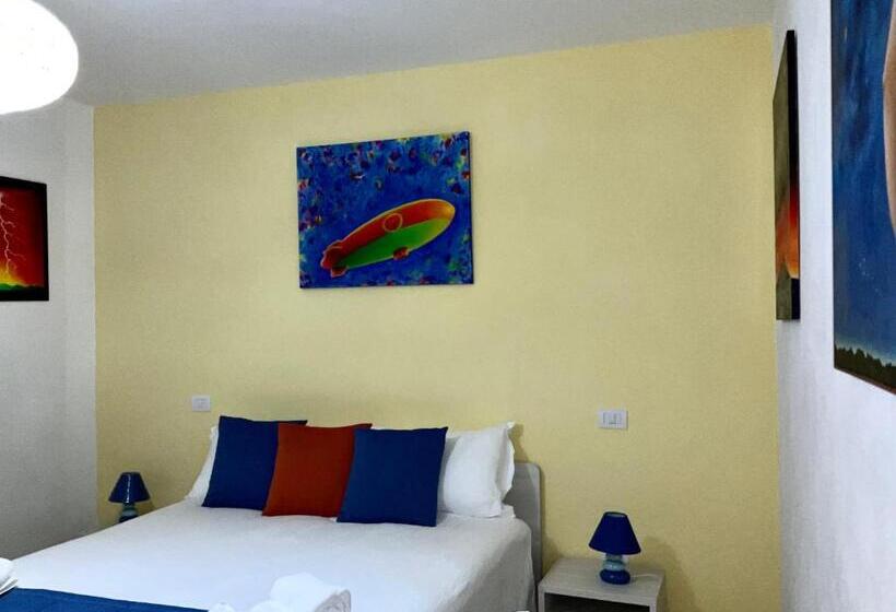 تختخواب و صبحانه A Room De  Scugnizzi