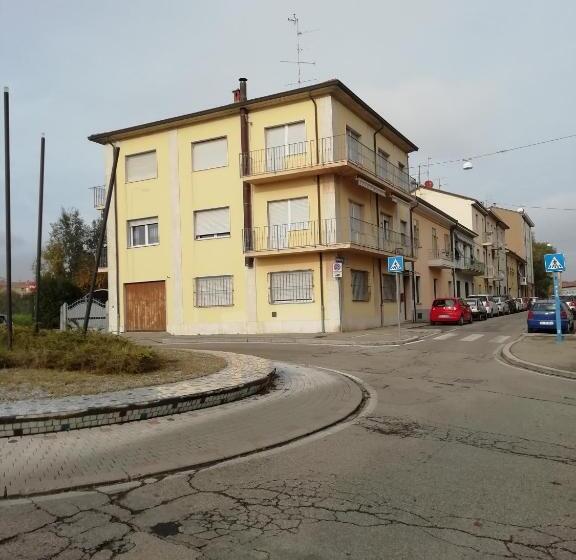 مبيت وإفطار Affittacamere Mark