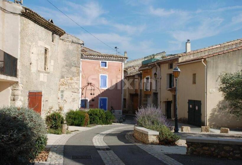 住宿加早餐  Chambre Hôtes Jacuzzi Climatiseur Provence