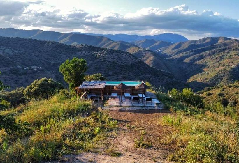 تختخواب و صبحانه Finca Serrato