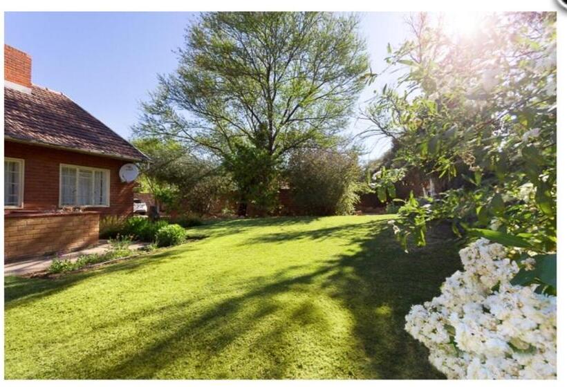 צימר Hillside Guest House