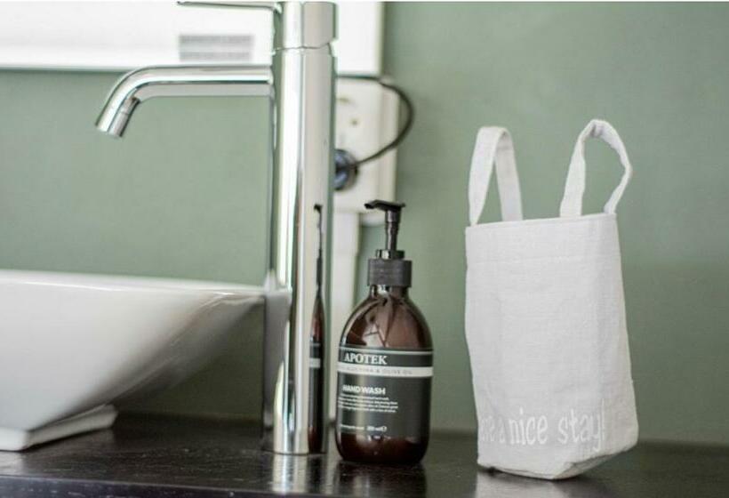 민박 Tiny House Lindenhouse