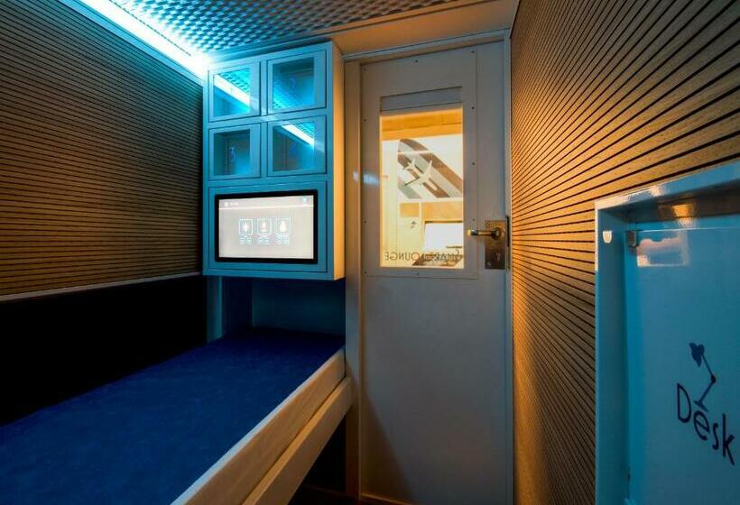 Hotel-cápsula Resting Pods   Zzzleepandgo Vce Venice Airport