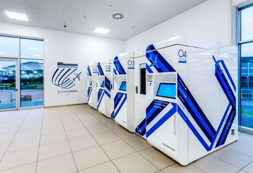 Hotel-cápsula Resting Pods   Zzzleepandgo Vce Venice Airport