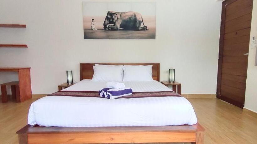 בית מלון כפרי Le Grand Bleu