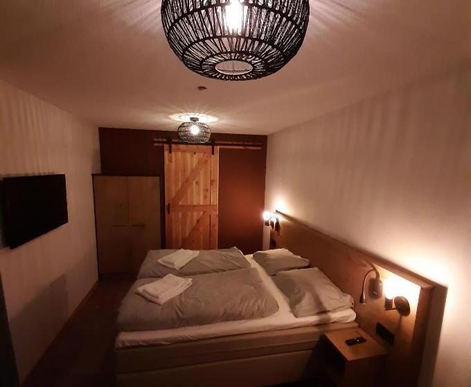 בית מלון כפרי Slaperij Salud! Studios & Appartementen