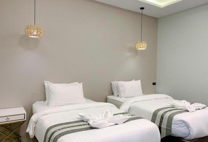 ホテル Worachat Boutique