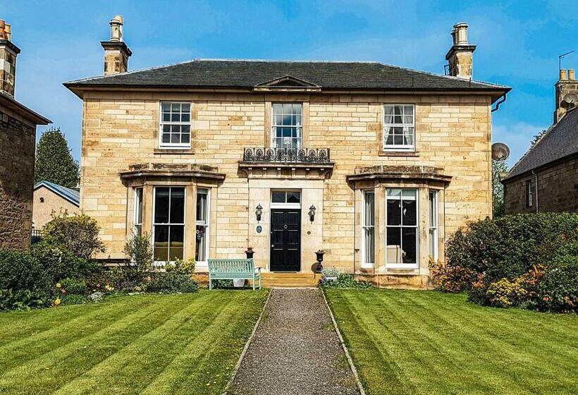 Moraybank Bed & Breakfast