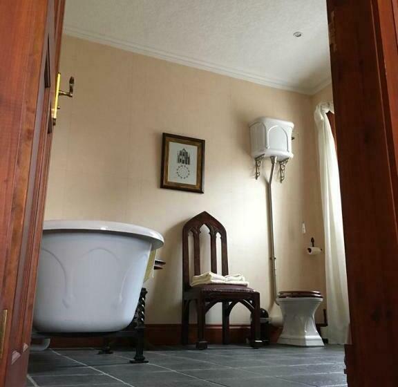 Moraybank Bed & Breakfast