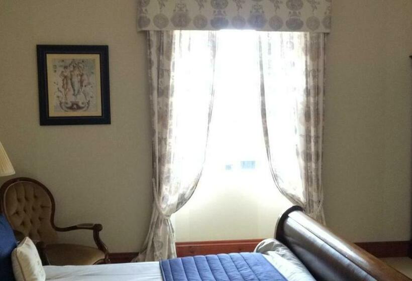 Moraybank Bed & Breakfast