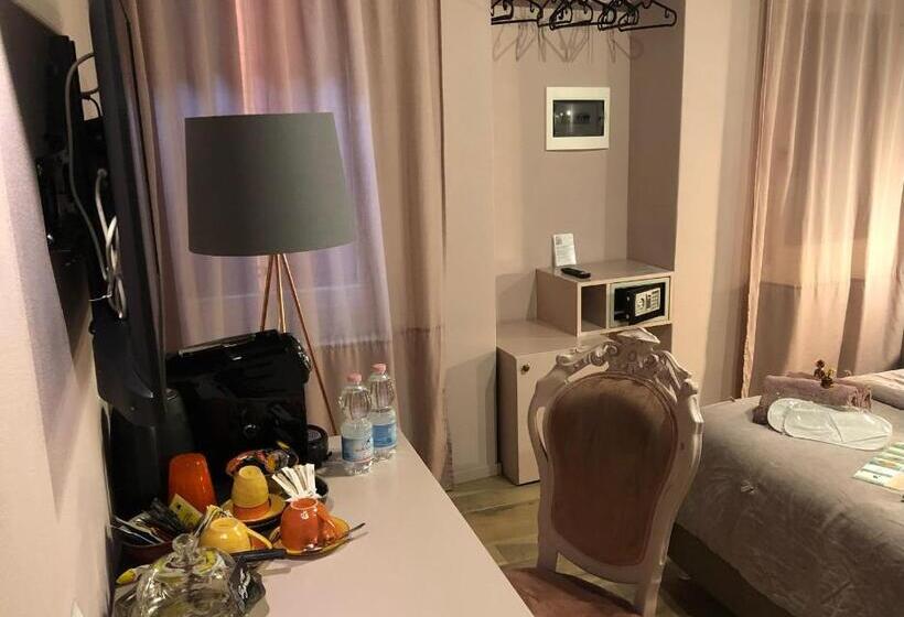 膳宿费 Al Sagraeto