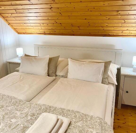 膳宿费 Borászporta  Présház