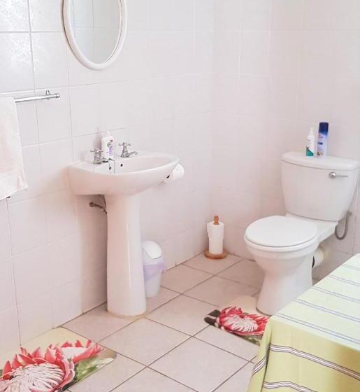 بنسيون Carlton Heights Guesthouse