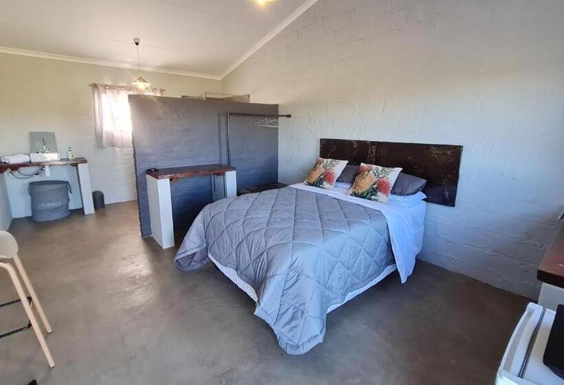 بنسيون Carlton Heights Guesthouse