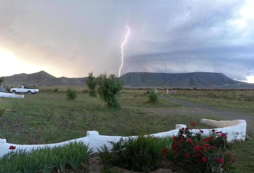 بنسيون Carlton Heights Guesthouse