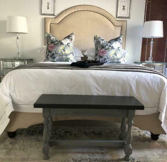 ペンション Fleur De Lis Guesthouse