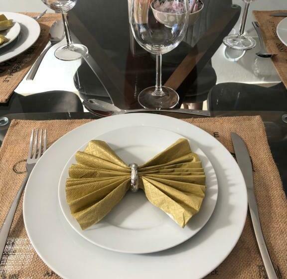 ペンション Fleur De Lis Guesthouse