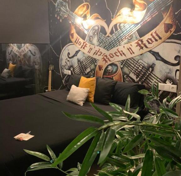 ペンション Glass Cube